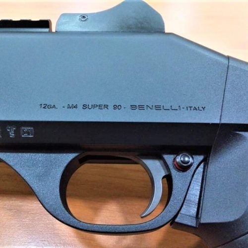 Recenzija: Sačmara Benelli M4 Super 90 – Pouzdana u rovu ali i u lovu